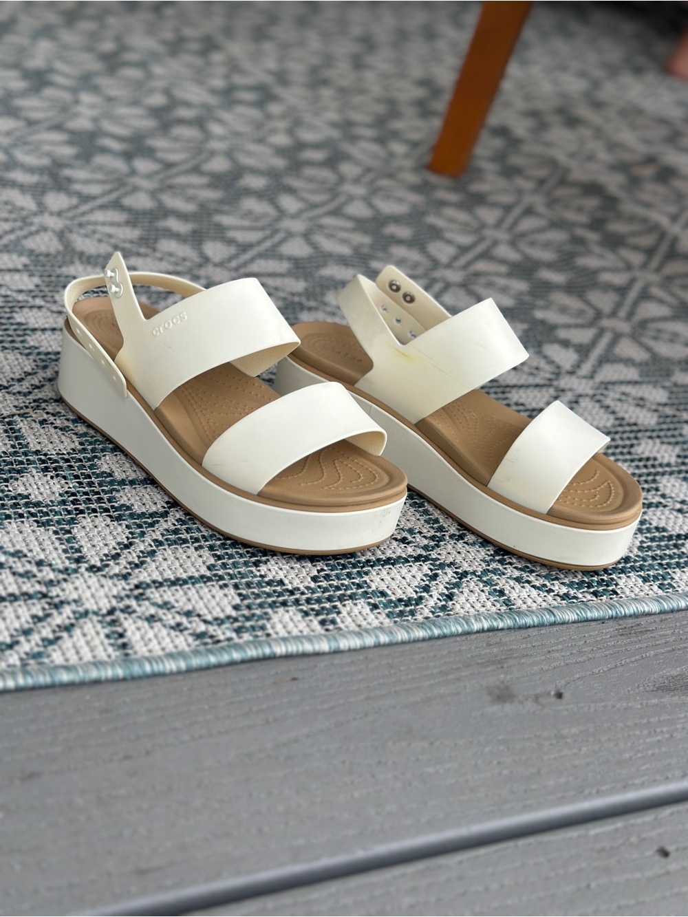 CROCS Women's Brooklyn Low Wedge Sandals chalk tan